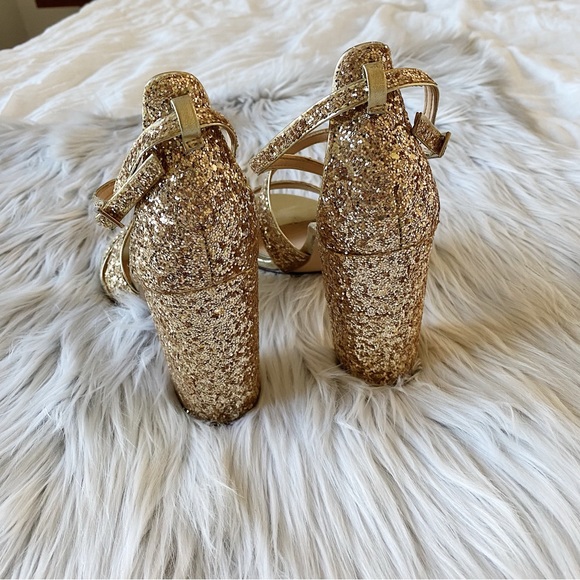 Badgley Mischka block heel glitter sandals - Picture 4 of 5